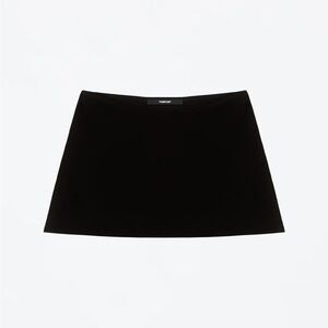 Tank Air COLLECT $$ MINI SKIRT
Black